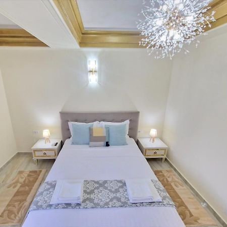 Laroka House Luxury Apartment City Center Universitate بوخارست المظهر الخارجي الصورة