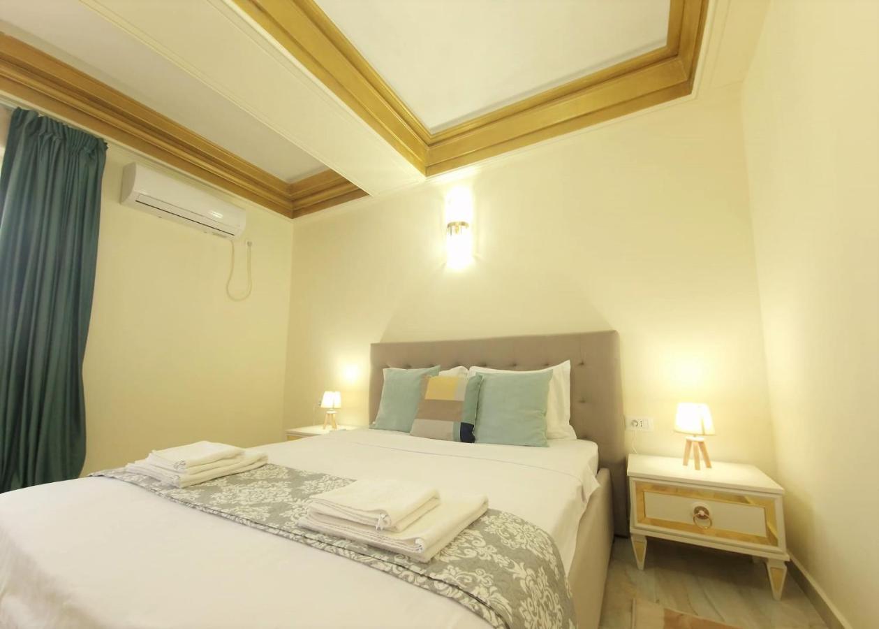 Laroka House Luxury Apartment City Center Universitate بوخارست المظهر الخارجي الصورة