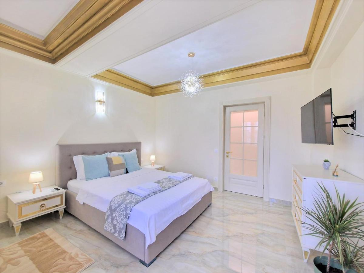 Laroka House Luxury Apartment City Center Universitate بوخارست المظهر الخارجي الصورة