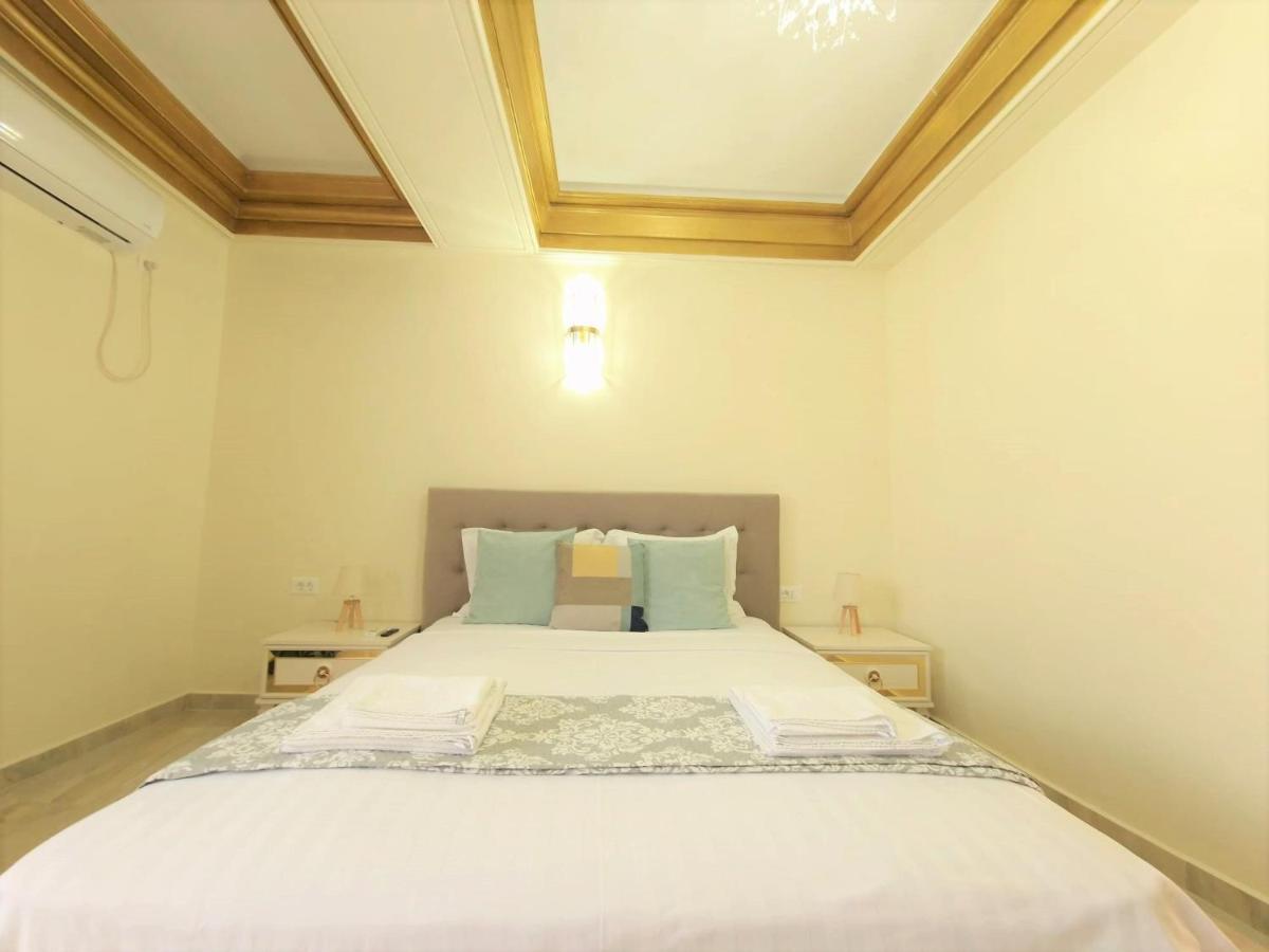 Laroka House Luxury Apartment City Center Universitate بوخارست المظهر الخارجي الصورة