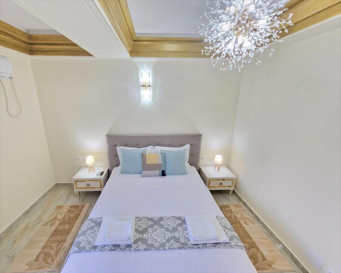 Laroka House Luxury Apartment City Center Universitate بوخارست المظهر الخارجي الصورة